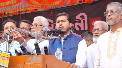 হবিগঞ্জে দলের নির্বাচনি সমাবেশে বক্তব্য দেন গণঅধিকার পরিষদের সভাপতি সাবেক ভিপি নুরুল হক নুর