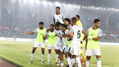 হামজার গোলের পর বাংলাদেশ দলের উচ্ছ্বাস
