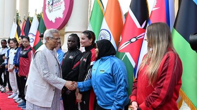 নারী বিশ্বকাপে অংশগ্রহণকারী দেশগুলোর প্রতিনিধিদের সঙ্গে প্রধান উপদেষ্টা অধ্যাপক মুহাম্মদ ইউনূস
