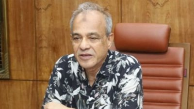 স্বরাষ্ট্র উপদেষ্টা লেফটেন্যান্ট জেনারেল (অব.) জাহাঙ্গীর আলম চৌধুরী (ফাইল ছবি)