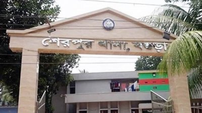লাশ উদ্ধার করে মর্গে পাঠিয়েছে বগুড়ার শেরপুর থানা পুলিশ