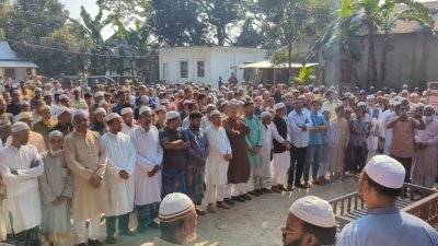 ভূমিকম্পে নিহত বাবা-ছেলের জানাজা