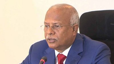 চেয়ারম্যান ইকবাল মাহমুদ (ফাইল ফটো)