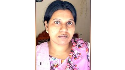 গ্রেফতার নারী