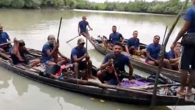 বর্তমানে ‘দুলাভাই বাহিনী’সহ অন্তত ২০ বাহিনী দাপিয়ে বেড়াচ্ছে সুন্দরবন