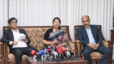 উপদেষ্টা পরিষদের বৈঠক নিয়ে ব্রিফ করেন পরিবেশ উপদেষ্টা সৈয়দা রিজওয়ানা হাসান