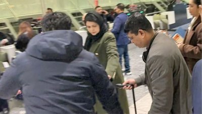 বাংলাদেশের পথে রওনা হয়েছেন বিএনপির ভারপ্রাপ্ত চেয়ারম্যান তারেক রহমানের স্ত্রী ডা. জোবাইদা রহমান