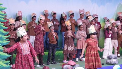 স্কলাসটিকার ধানমন্ডি শাখায় বার্ষিক শো ও নাটক