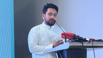 শেরাটনে এনসিপি আয়োজিত ‘বাংলাদেশের বিনিয়োগের ভবিষ্যৎ’ শীর্ষক আলোচনা সভায় নাহিদ ইসলাম/ বাংলা ট্রিবিউন