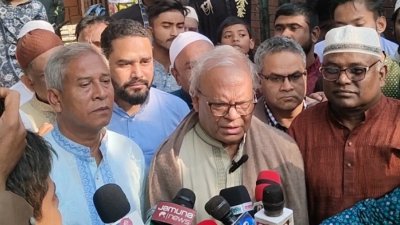 কথা বলছেন রুহুল কবির রিজভী (ফাইল ছবি)