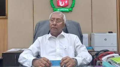 ইসি সচিব আখতার আহমেদ (ফাইল ছবি)