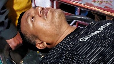 আহত পুলিশ কর্মকর্তা