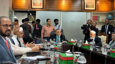জামায়াতের সঙ্গে বৈঠকে বসেছে ইসি