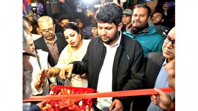 অনুষ্ঠানে তথ্য ও সম্প্রচার উপদেষ্টা মো. মাহফুজ আলম