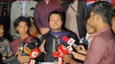তৃণমূল এনসিপি গঠনের ঘোষণা দেন বৈষম্যবিরোধী ছাত্র আন্দোলনের কেন্দ্রীয় সংগঠক মুনতাসীর মাহমুদ