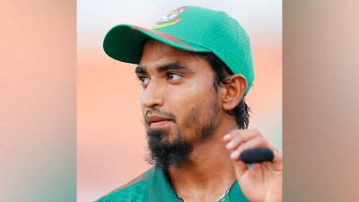 তানজিম হাসান সাকিব