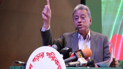 ‘দেশ গড়ার পরিকল্পনা’ শীর্ষক  কর্মশালায় বক্তব্য রাখছেন বিএনপির স্থায়ী কমিটির সদস্য আমির খসরু মাহমুদ চৌধুরী