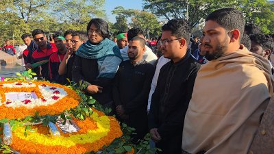 রায়ের বাজার বধ্যভূমিতে শ্রদ্ধা জানান সাদিক কায়েম