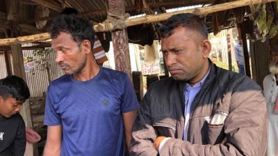 রাজবাড়ীর গোয়ালন্দ উপজেলার দৌলতদিয়ায় গরু চুরি করে বিক্রির পর টাকা নিতে এসে ধরা পড়েছে দুই ব্যক্তি