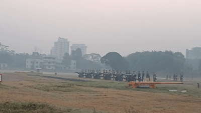 শহীদদের প্রতি গান স্যালুট (ছবি: সংগৃহীত)