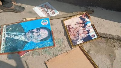 নওগাঁয় জাতীয় পার্টির (জাপা) কার্যালয়ে হামলা ও ভাঙচুর করেছেন বৈষম্যবিরোধী ছাত্র আন্দোলনের নেতাকর্মীরা