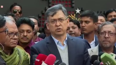 কথা বলছেন সালাহ উদ্দিন আহমেদ