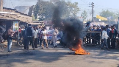 প্রার্থী পরিবর্তনের দাবিতে আন্দোলন করছেন বিএনপির মনোনয়নবঞ্চিত নেতাদের অনুসারীরা