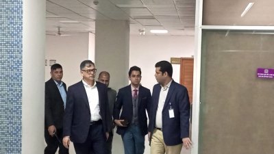 বৈঠকে বসার আগে নির্বাচন কমিশনে সালাহ উদ্দিন আহমেদের নেতৃত্বে বিএনপির প্রতিনিধিদল