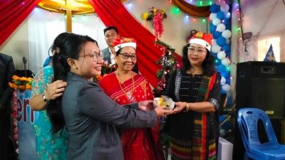 খাগড়াছড়িতে আনন্দঘন পরিবেশে বড়দিন উদযাপন
