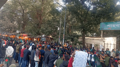 শাহবাগে বিএনপির নেতাকর্মীরা