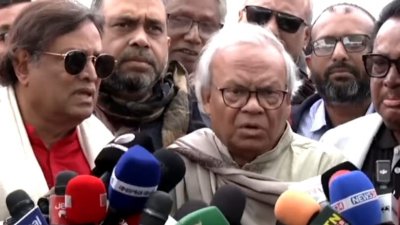 সাংবাদিকদের ব্রিফিং করেন রুহুল কবির রিজভী
