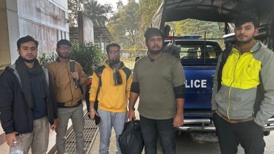 সংগঠনের সদস্য সন্দেহে বিশ্ববিদ্যালয় পড়ুয়া পাঁচ তরুণ আটক