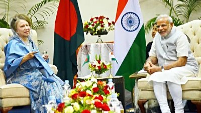 খালেদা জিয়া ও নরেন্দ্র মোদি (ফাইল ছবি)