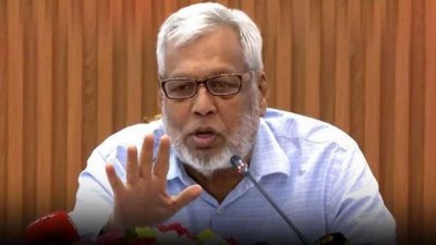 সড়ক পরিবহন ও সেতু মন্ত্রণালয়ের উপদেষ্টা মুহাম্মদ ফাওজুল কবির খান