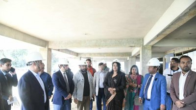 সিলেট মহানগরীর টিলাগড়ে নির্মাণাধীন তথ্য কমপ্লেক্সের নির্মাণকাজ পরিদর্শনকালে তথ্য সচিব