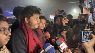 শাহবাগ ছেড়েছে বৈষম্যবিরোধী আন্দোলনের নেতা-কর্মীরা