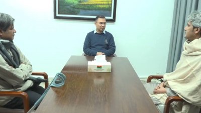 তারেক রহমানের সঙ্গে সাক্ষাৎ করেন জোনায়েদ সাকি ও তার দলের কেন্দ্রীয় নেতারা