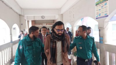 বিএনপি চেয়ারপারসনের রাজনৈতিক কার্যালয়ের সামনে থেকে গ্রেফতার ইনামে হামীম