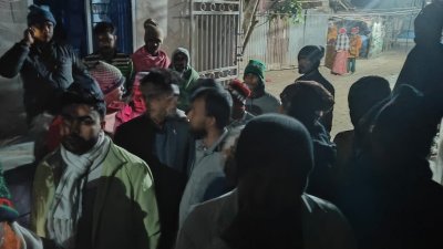 সোমবার রাতে এ ঘটনা ঘটে