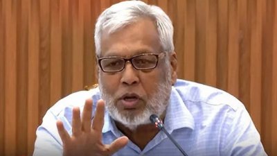 জ্বালানি উপদেষ্টা ফওজুল কবির খান (ফাইল ফটো)
