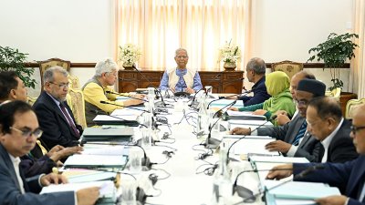 যমুনায় প্রধান উপদেষ্টা প্রফেসর মুহাম্মদ ইউনূসের সভাপতিত্বে অনুষ্ঠিত ‘নিকার’-এর প্রথম সভা