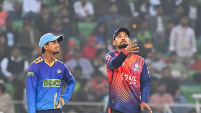 শিরোপা লড়াইয়ে নামবেন মেহেদী ও শান্তরা।