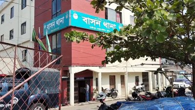 গাজীপুরে ককটেল ফাটিয়ে আতঙ্ক সৃষ্টি করে এজেন্ট ব্যাংকিংয়ের দুই কর্মীকে মারধর করে ২৪ লাখ টাকা ছিনিয়ে নিয়েছে দুর্বৃত্তরা