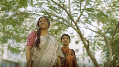 একটি দৃশ্যে নাজনীন হাসান চুমকি