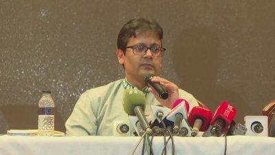 সংবাদ সম্মেলনে লুৎফে সিদ্দিকী