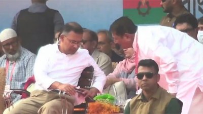 রাজশাহীর নির্বাচনি জনসভায় পৌঁছেছেন বিএনপি চেয়ারম্যান তারেক রহমান