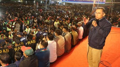 বগুড়ায় নির্বাচনি সভায় বক্তব্য দেন তারেক রহমান