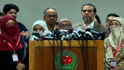 কথা বলছেন অধ্যক্ষ নূরনেসা সিদ্দিকা