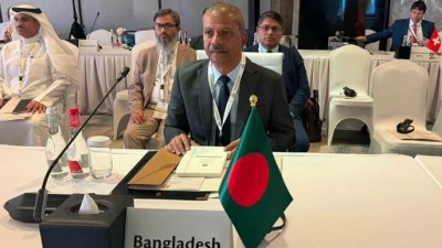 সংযুক্ত আরব আমিরাতে অনুষ্ঠিত ‘আবুধাবি ডায়ালগ ২০২৬’-এ বক্তব্য রাখছেন প্রবাসী কল্যাণ ও বৈদেশিক কর্মসংস্থান উপদেষ্টা ড. আসিফ নজরুল