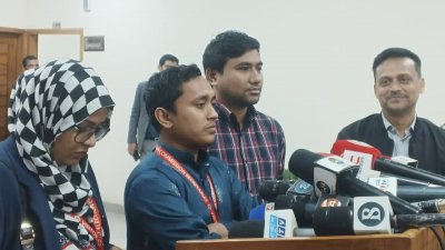 নির্বাচন ভবনে সিইসি’র সঙ্গে সাক্ষাৎ শেষে এনসিপির প্রতিনিধি দল